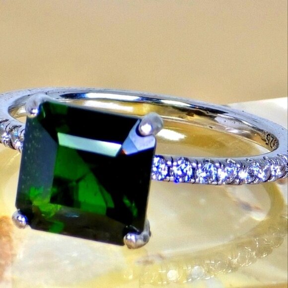 925 Sterling Silvet Ring SZ 8 with Natural Chrome Diopside 8x8mm & CZ - Picture 1 of 10
